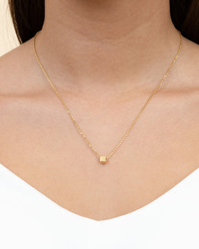 Cube collier plaque gravure pendentif