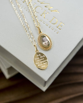 Plaques gravées Pendentif Collier Ovale