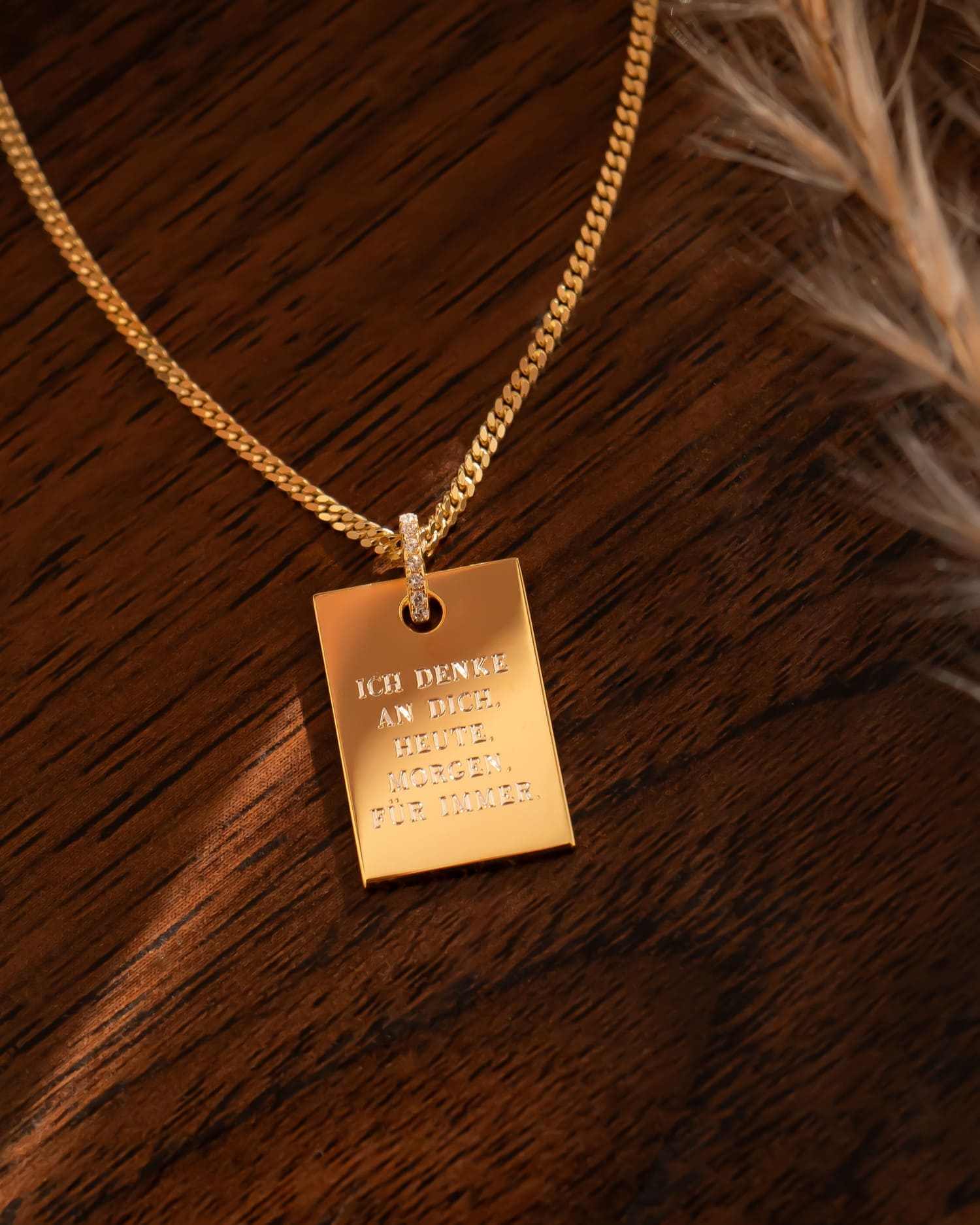 Plaques gravées Collier Pendentif Zirconium Angulaire