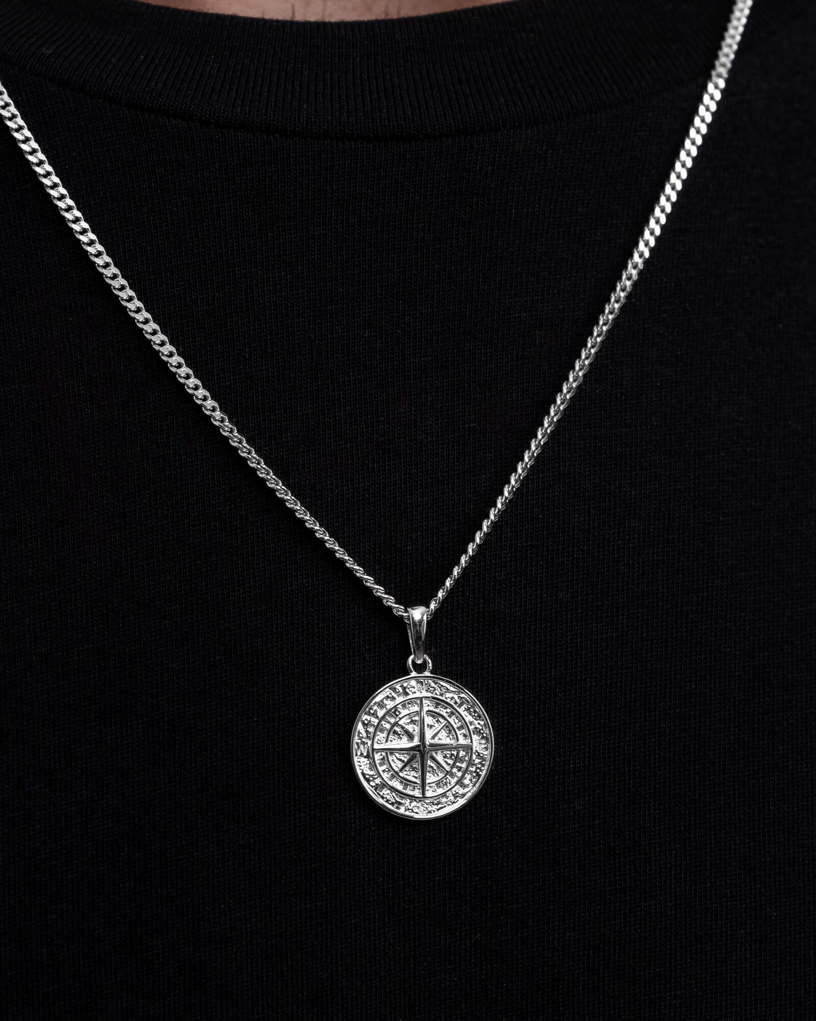 Compass halsketting graveerplaatje