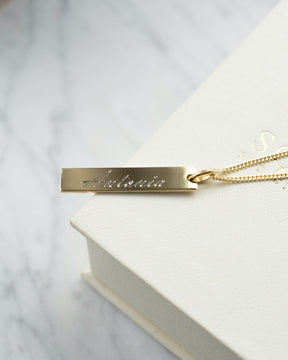 Staaf halsketting graveerplaatje hanger