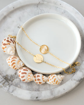 Handschrift upload graveren armband graveerplaatje rond