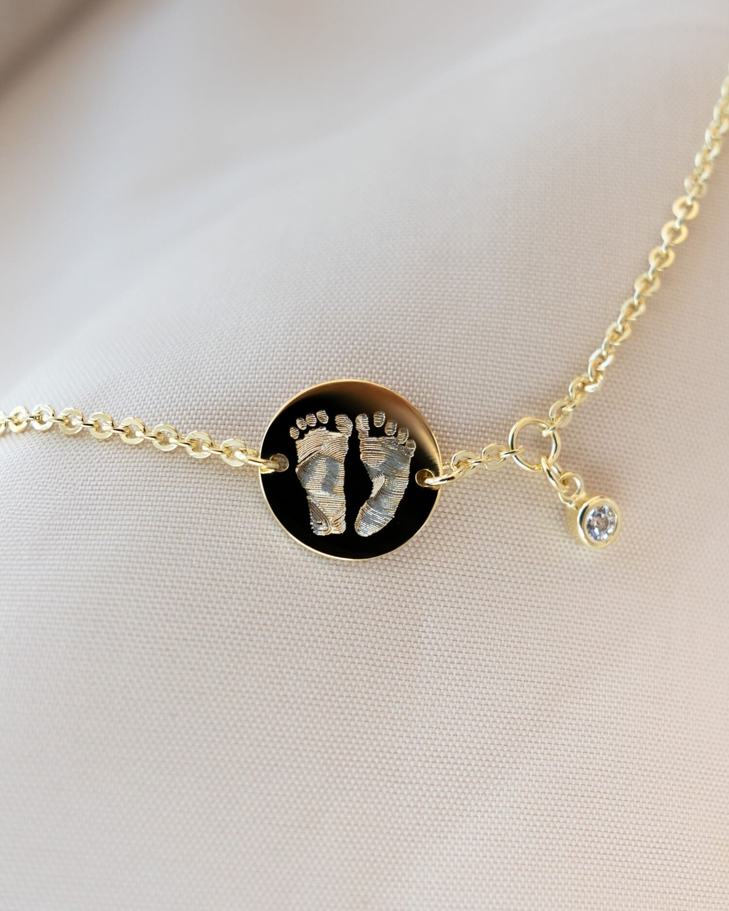 Graveerarmband graveerplaatje ronde zirkonia