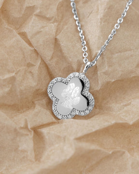 Klaverblad ketting met graveerplaatje en zirkonia